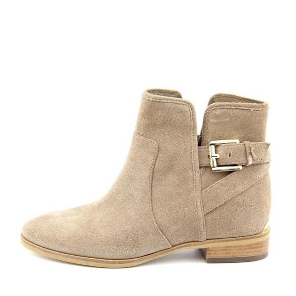 ⭐️PRICE⬇️  
Michael Kors - Khaki Salem Bootie - 7M - Picture 10 of 10
